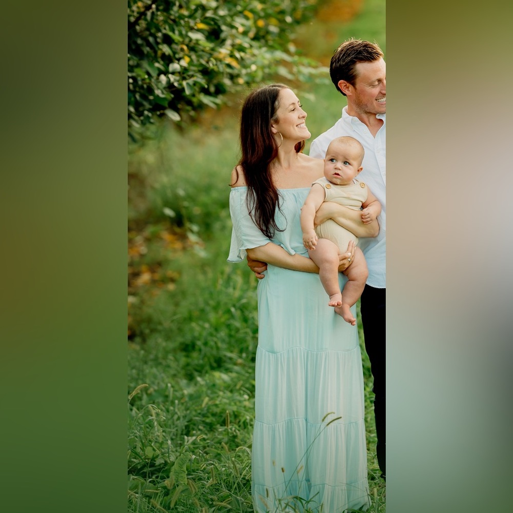 Women’s blue shoulder maxi dress